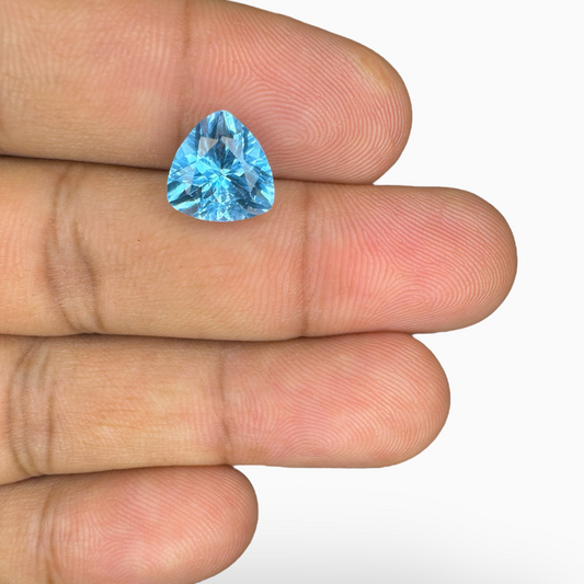 Swiss Blue Topaz Deep Sky Blue Color 3.65 Carats Trilliant Shape Stone Size 10mm