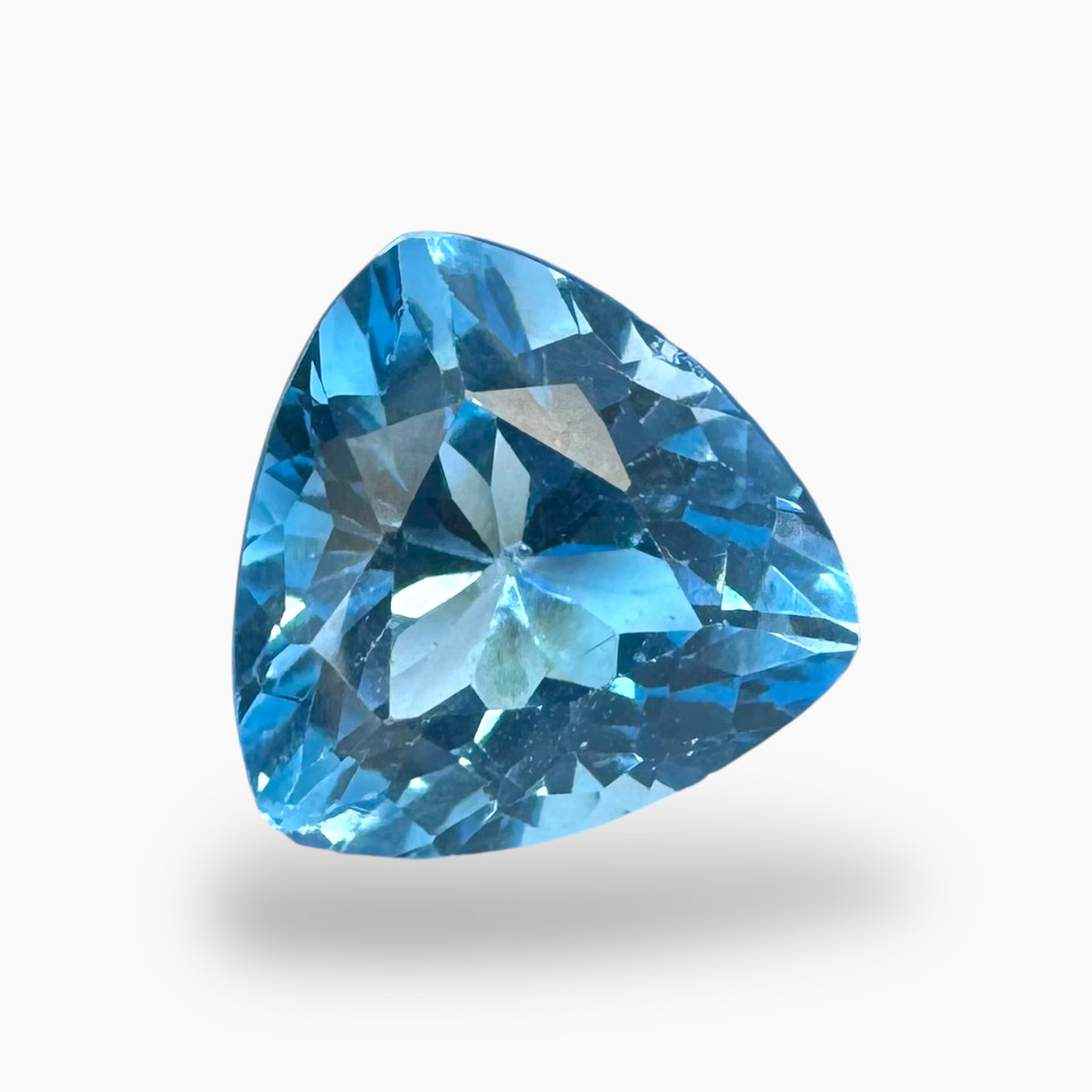 Swiss Blue Topaz Deep Sky Blue Color 3.75 Carats Trilliant Shape Stone Size 10mm