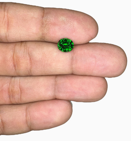 Tsavorite Garnet Stone 1.58 Carats Oval Cut