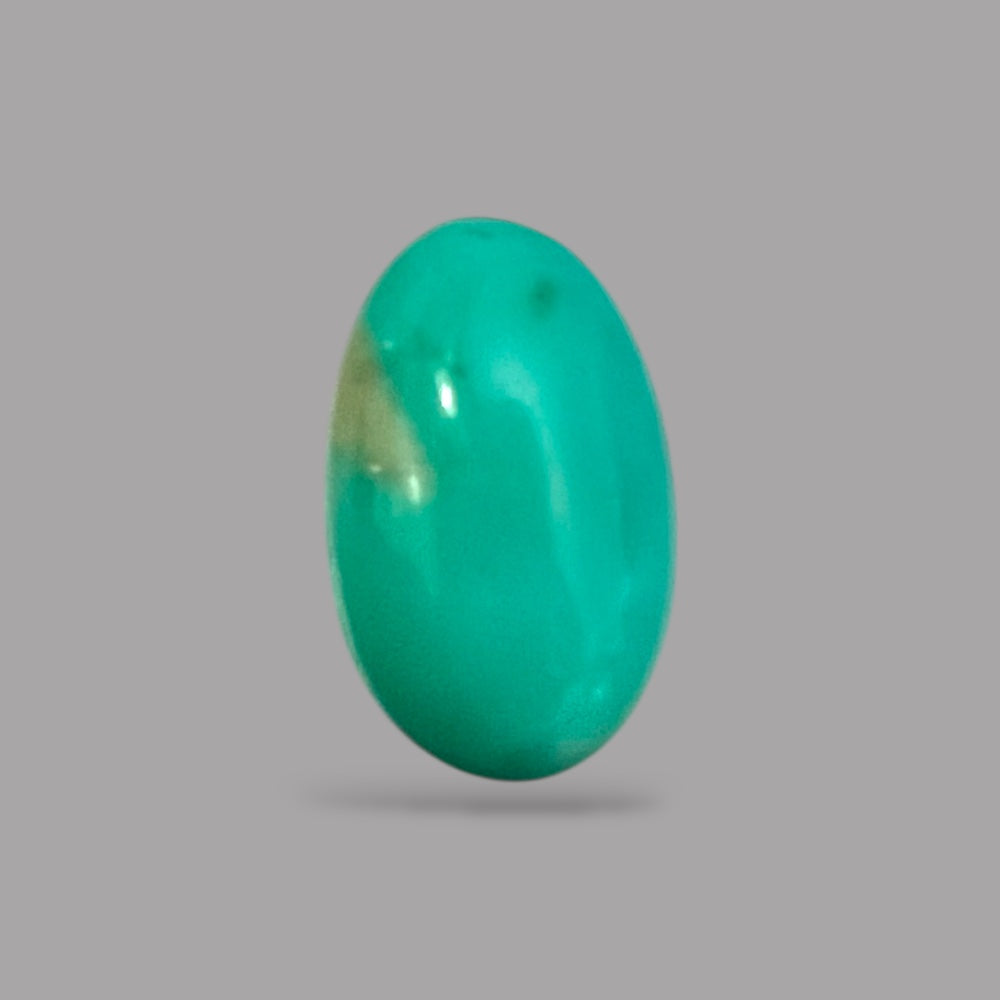 Turquoise Cabochon 8.61 Carats 16.5 x 10.3 x 8 mm in Oval 