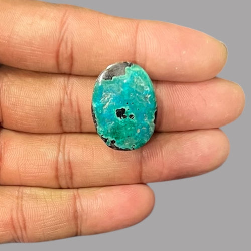 Turquoise Crystal 35.57 Carats 27.1 x 19 x 9 mm in Oval