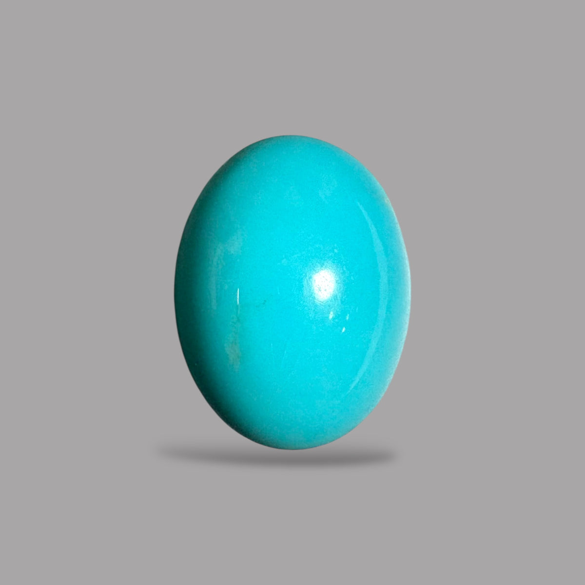 Arizona Turquoise Stone Oval Cabochon 13.61 Carats 16.8 x 12.7 x 9.8 mm