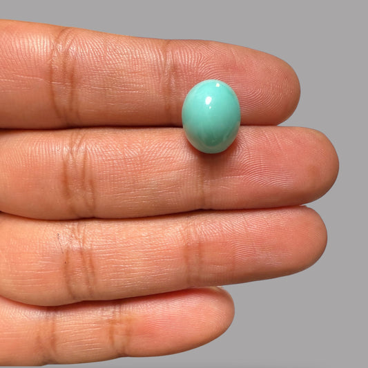 Arizona Turquoise Stone Oval Cabochon 8.83 Carats 13.3 x 10.7 x 8.8 mm