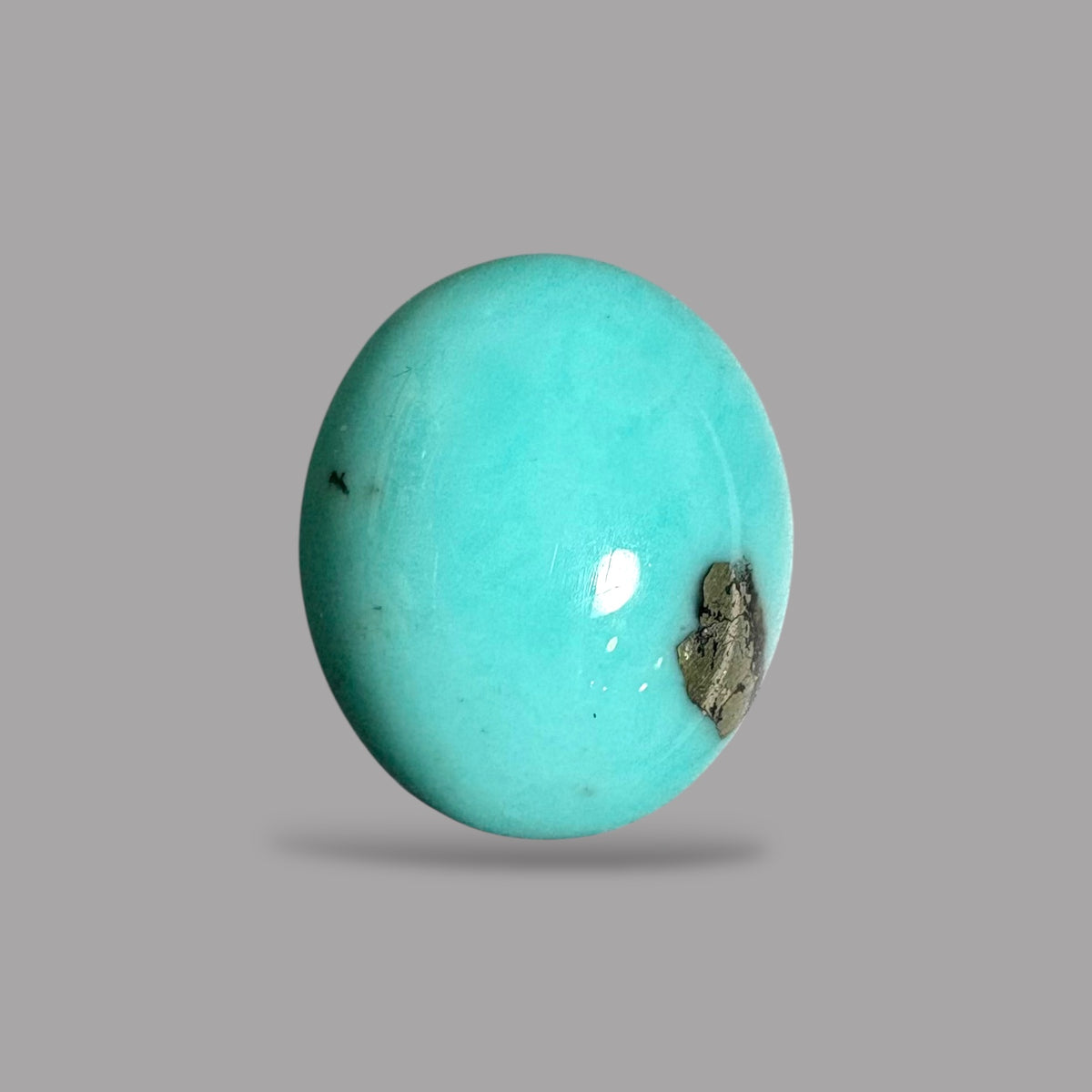 Arizona Turquoise Stone Oval Cabochon 8.92 Carats 15.3 x 13 x 7.8 mm