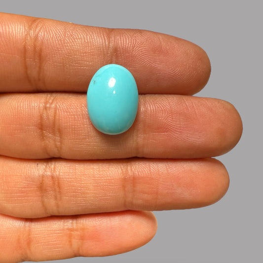 Arizona Turquoise Stone Oval Cabochon 9.00 Carats & 17.4 x 12.9 x 5.7 mm size