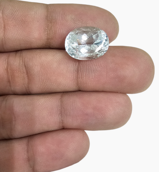 Natural White Topaz Stone 11.73 Carats Oval Shape Size 15X11.6mm