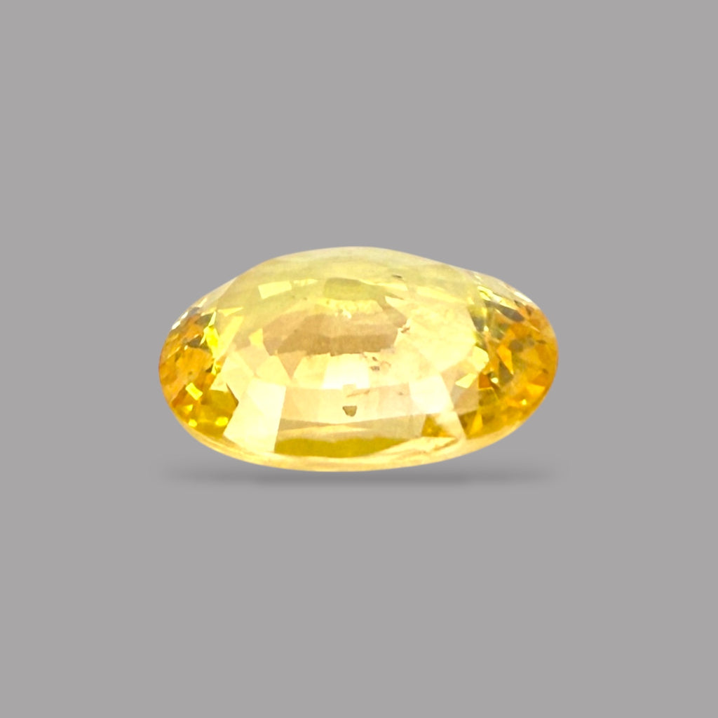Yellow Sapphire Oval 4.60  Carats 12.37 x 9.83 x 4.38 mm From Srilanka