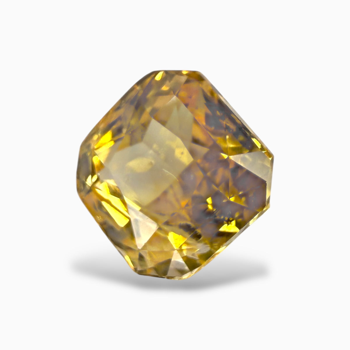 Yellow Sapphire Radiant Cut 7.81 Carats 10.47x10.02x7.15mm No Heat From Ceylon Srilanka