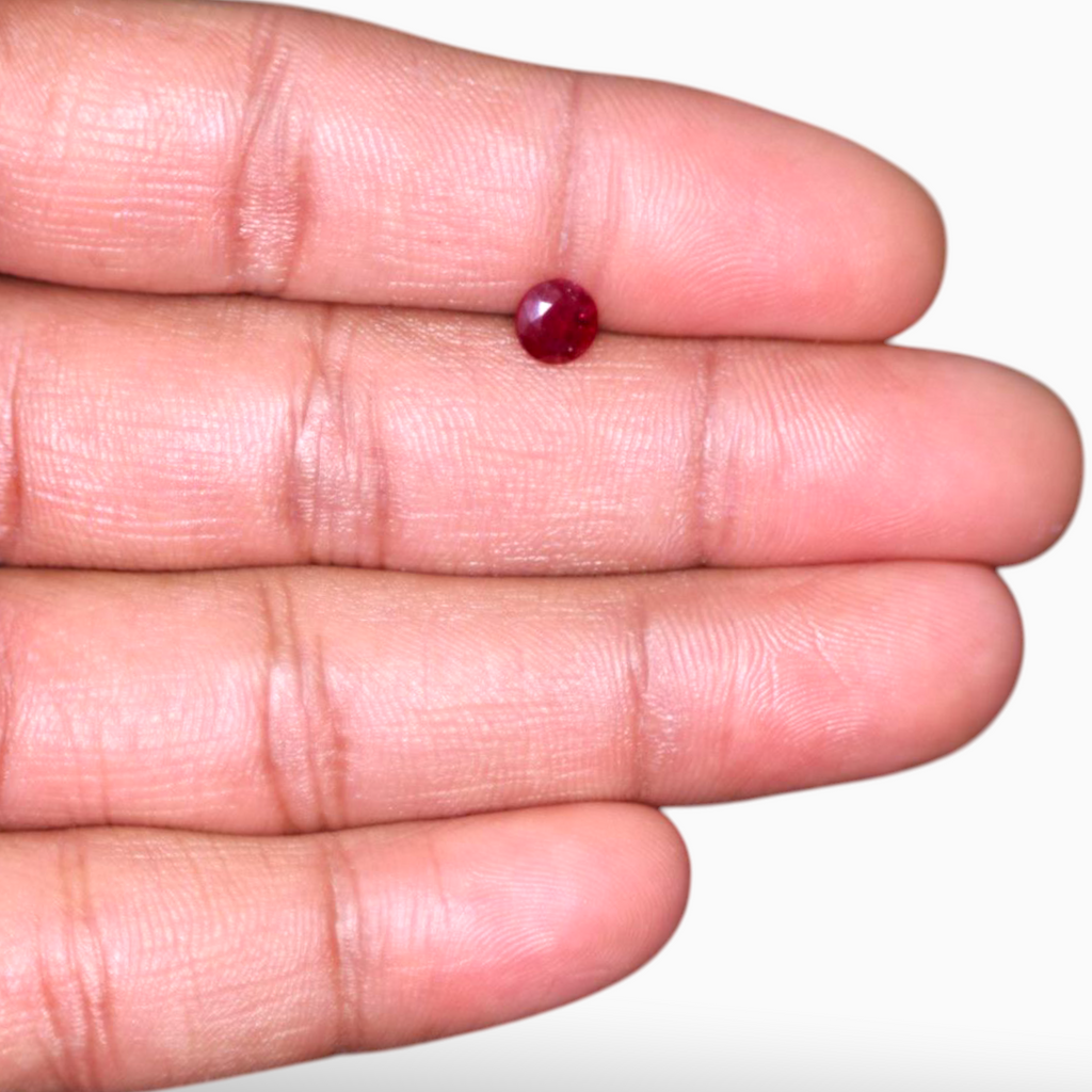 Natural Ruby Stone 0.96 Carats Round Shape 5.8mm