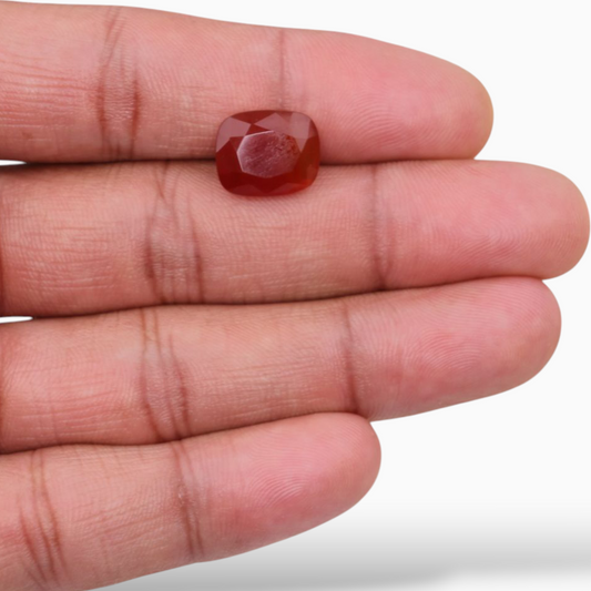 Natural Agate Aqeeq Stone 5.60 Carats Cushion Cut Shape ( 13x10.5 mm )