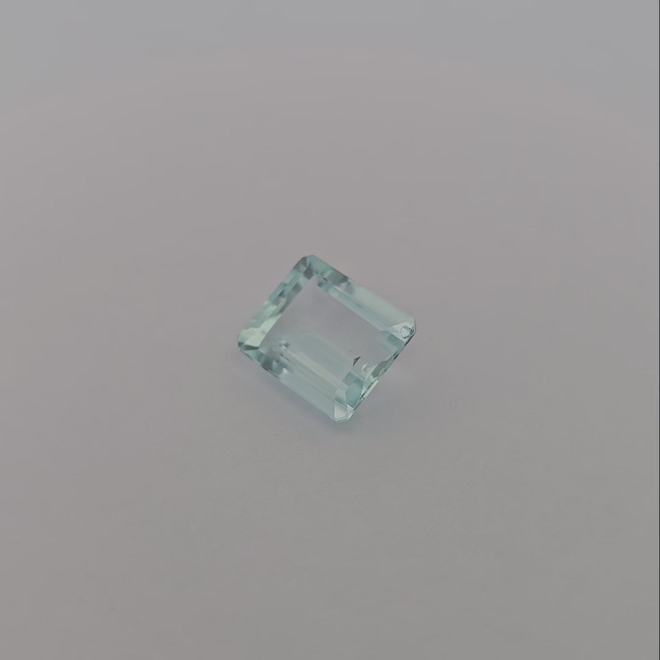 Natural Aquamarine Stone 4.12 Carats Emerald Cut