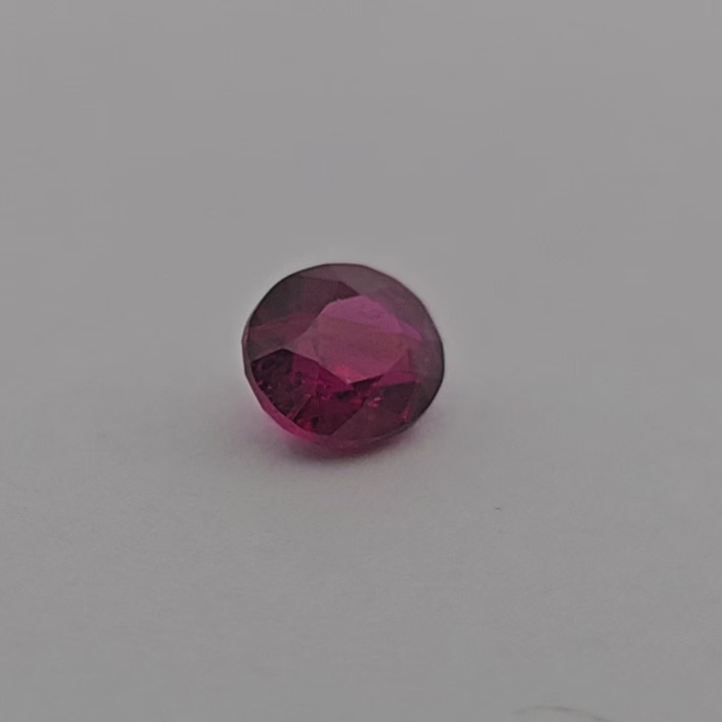 Natural Mozambique Ruby Manik Stone 1.18 Carats Oval Cut