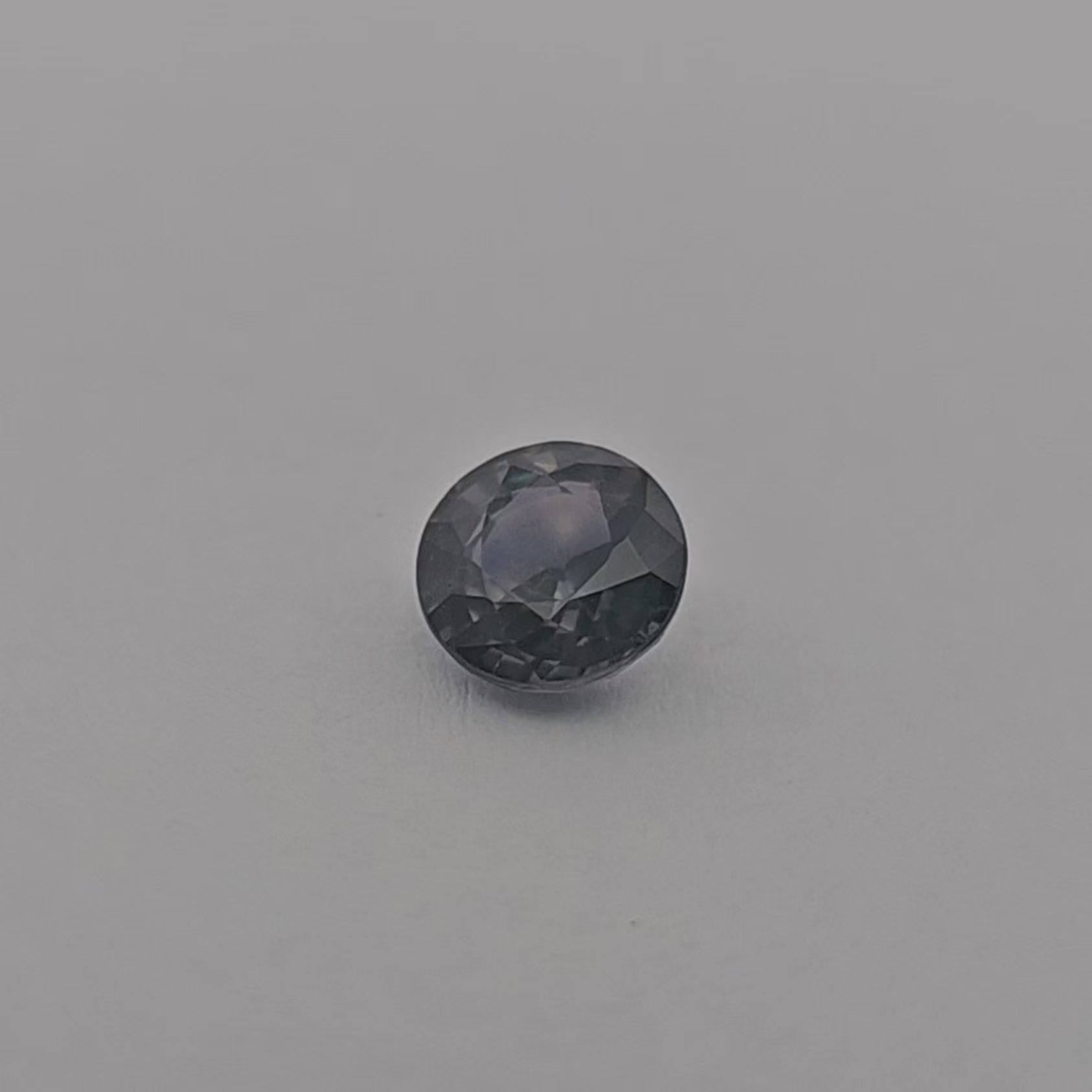 online Natural Green Sapphire Stone 1.02 Carats Round Green 6mm
