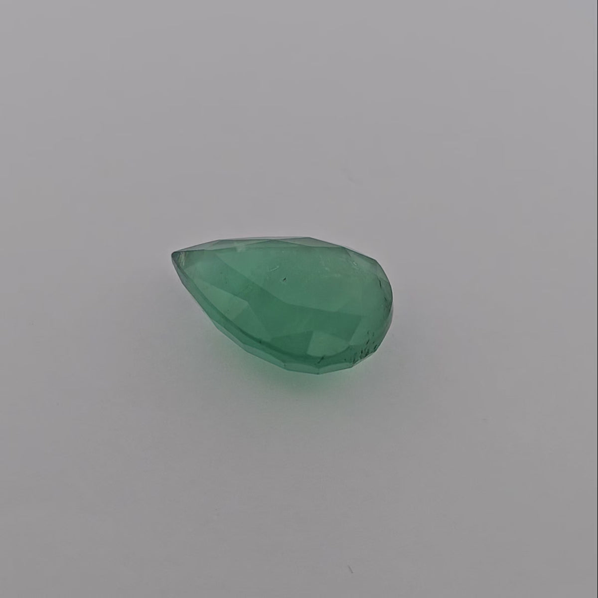 online Natural Zambian Emerald Stone 10.65 Carats Pear Shape 17.6 x 13 mm