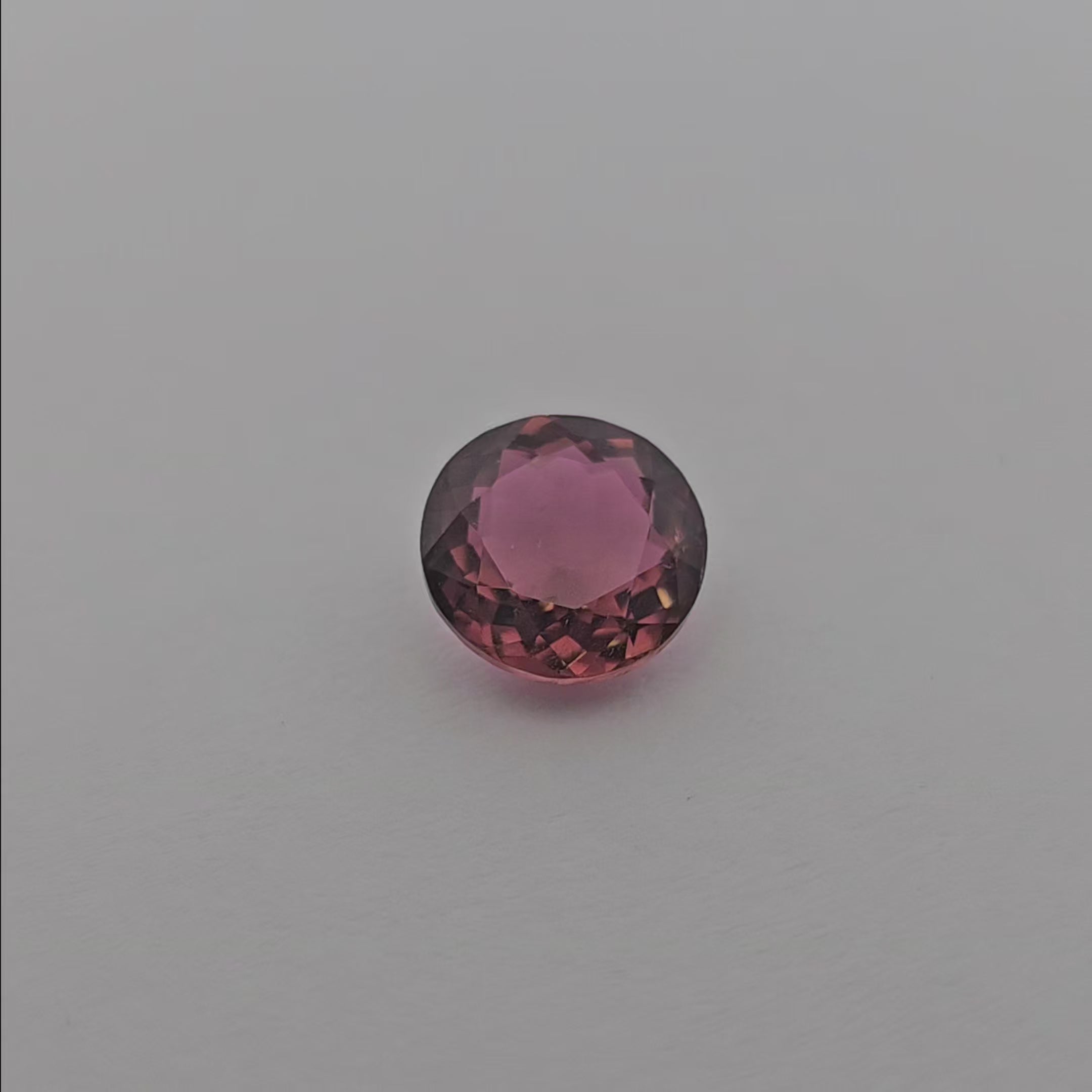 loose Natural Pink Tourmaline Stone 2.9 Carats Round Cut (9.1  mm)