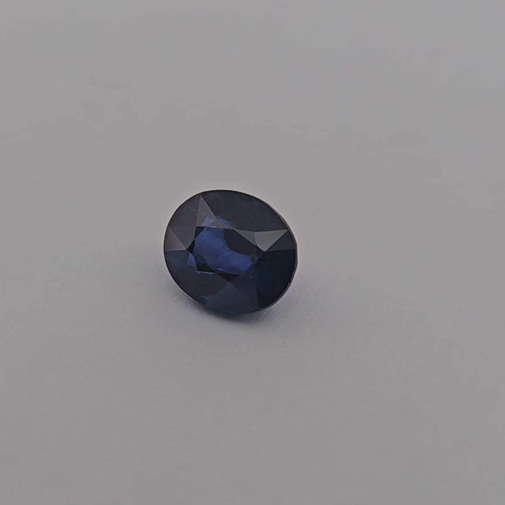 Natural Blue Sapphire Stone 2.06 Carats Oval