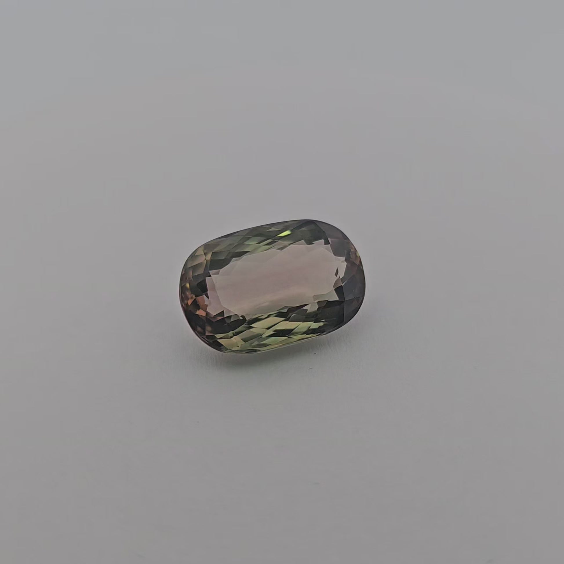  loose Natural Bi Color Tourmaline Stone 8.14 Carats Cushion Cut (15 x 10 mm)
