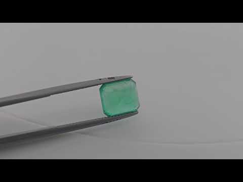 Natural Brazilian Emerald Stone 3.91 Carats Emerald Cut ( 9.67x8.54x6.36 mm )