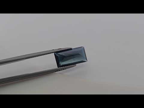 Natural Blue Sapphire Gemstone 4.65 Carats Baguette Cut Shape