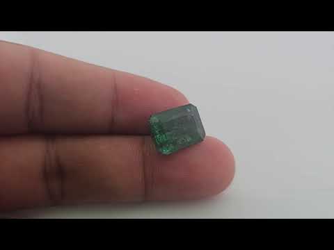 Natural Zambian Emerald Stone 6.64 Carats Emerald Cut ( 13.7x10 mm )