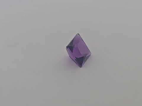for sale Natural Purple Amethyst  Stone 2.64 Carats Princes Cut( 8 mm)