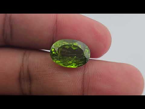 Natural Peridot Stone 8.45 Carats Oval Cut Shape ( 14x10 mm )