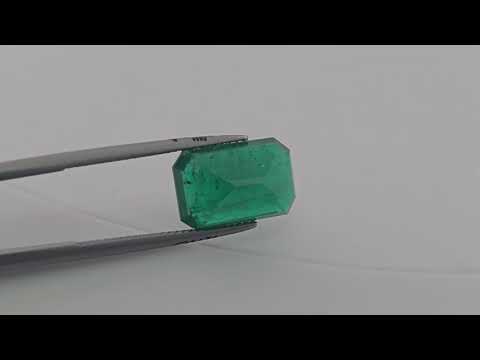 Natural Zambian Emerald Stone 7.02 Carats Emerald Cut ( 14.23x9.5x6.79 mm )